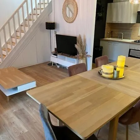 Charmante Maison De Pecheur Dans Le Golfe Du Morbihan